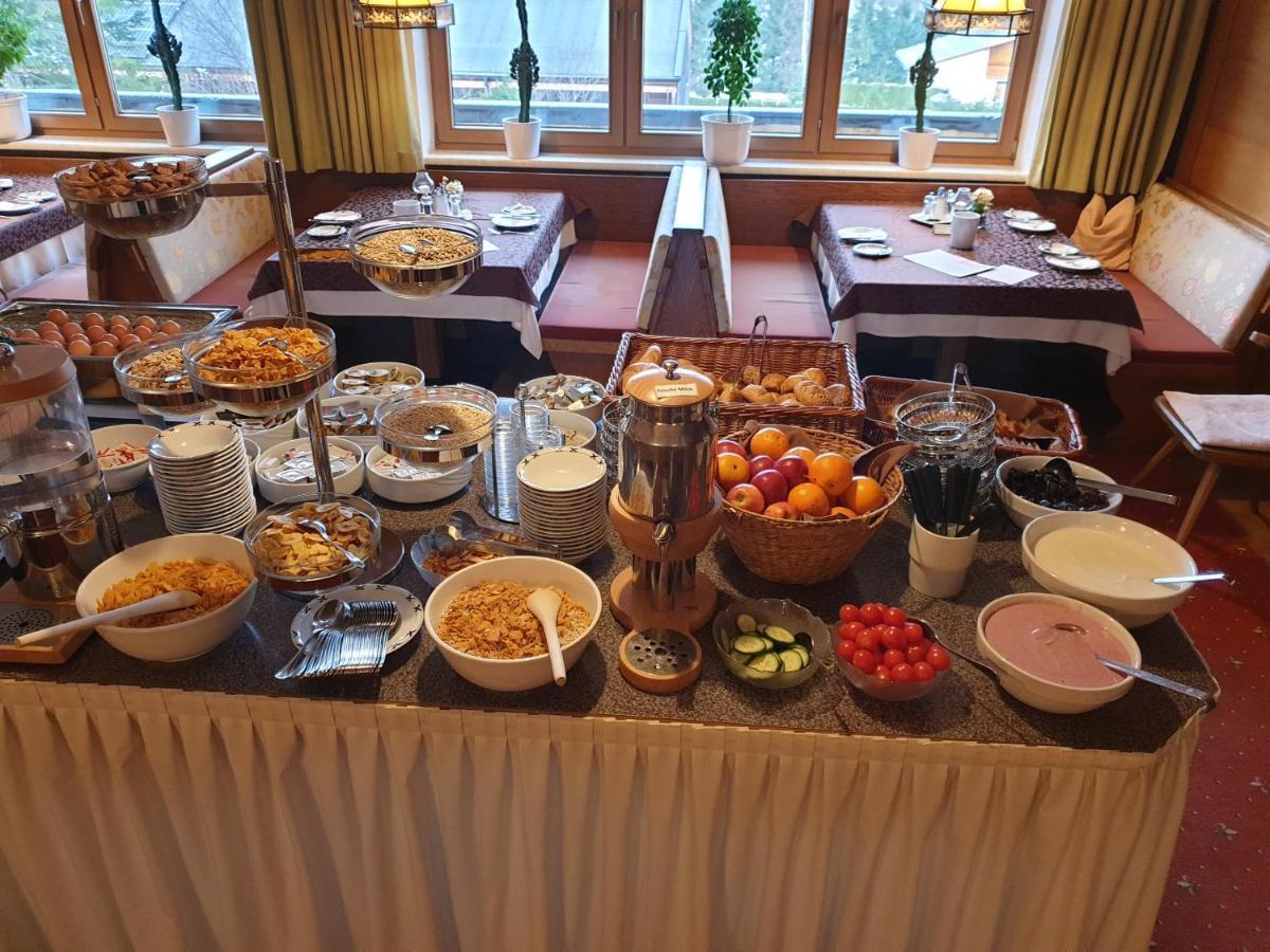 ליוטאש Hotel Hochland מראה חיצוני תמונה